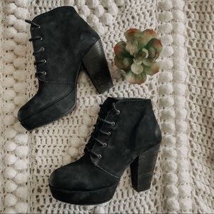 Steve Madden bootie